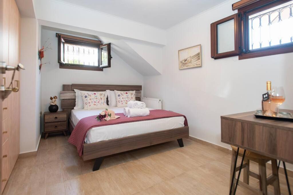 Apartmán Coast Horizon Romanos  Exteriér fotografie